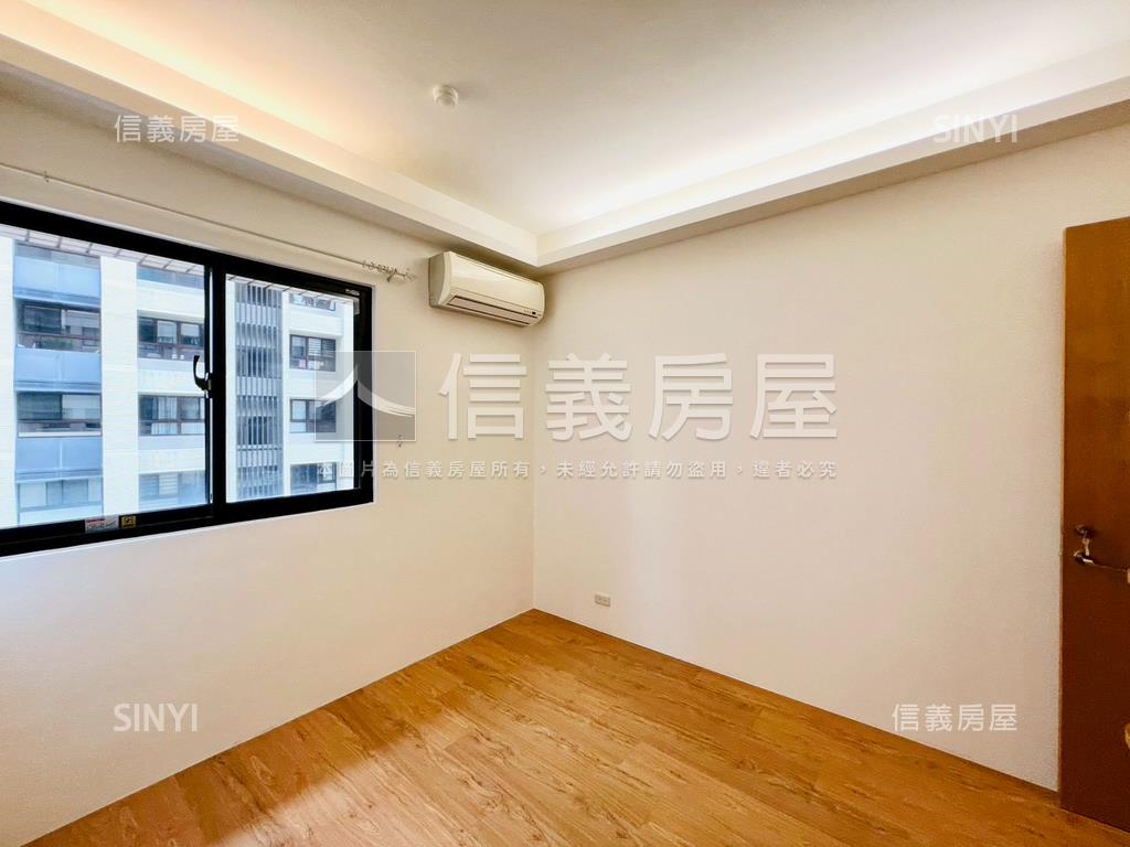 國泰書香大第美三房房屋室內格局與周邊環境