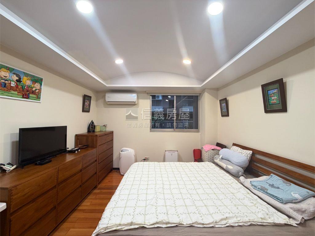 樓中樓★稀有釋出房屋室內格局與周邊環境