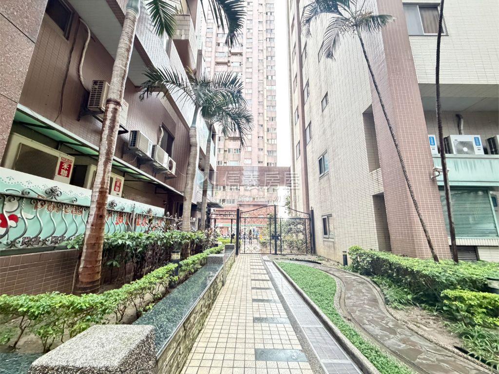 樓中樓★稀有釋出房屋室內格局與周邊環境
