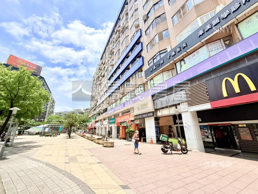東區頂好名店城收租聖品房屋室內格局與周邊環境