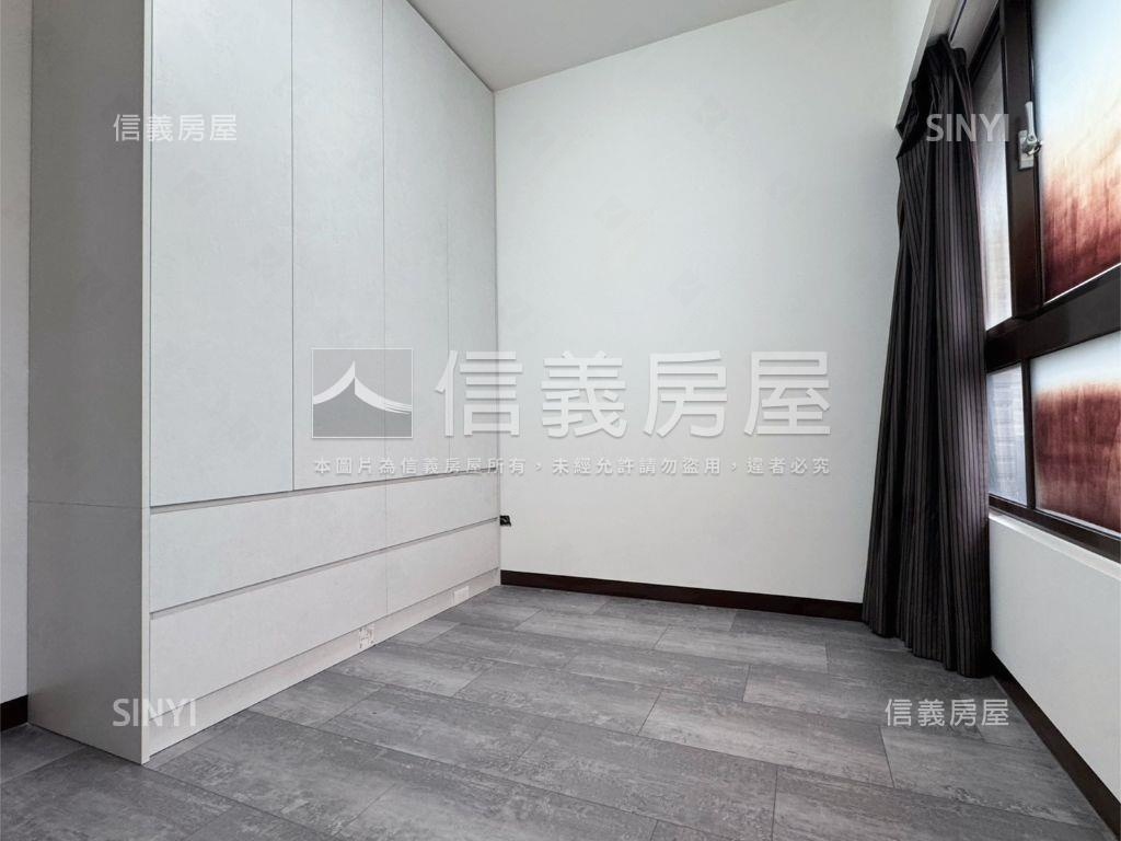 尚青苑電梯兩房車位房屋室內格局與周邊環境