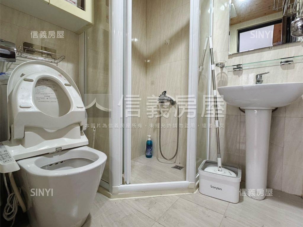 尚青苑電梯兩房車位房屋室內格局與周邊環境