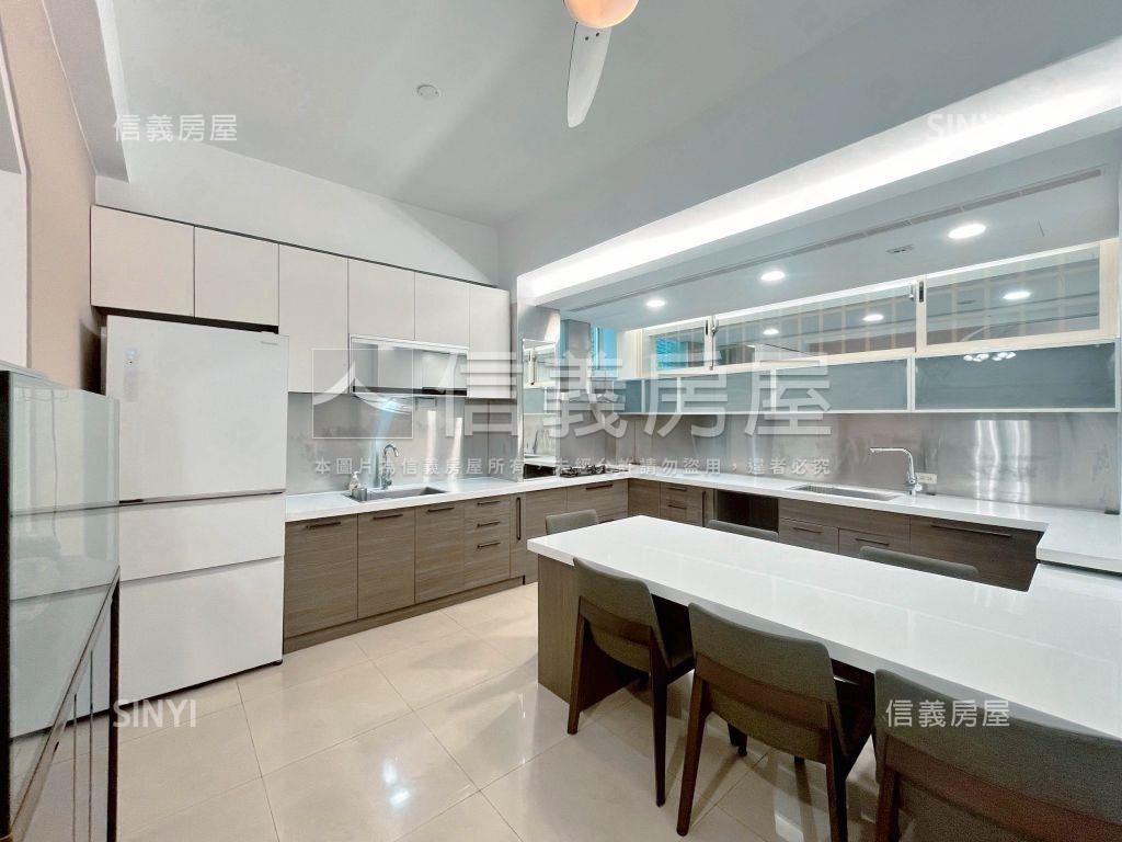 豐樂公園捷運美別墅雙車位房屋室內格局與周邊環境