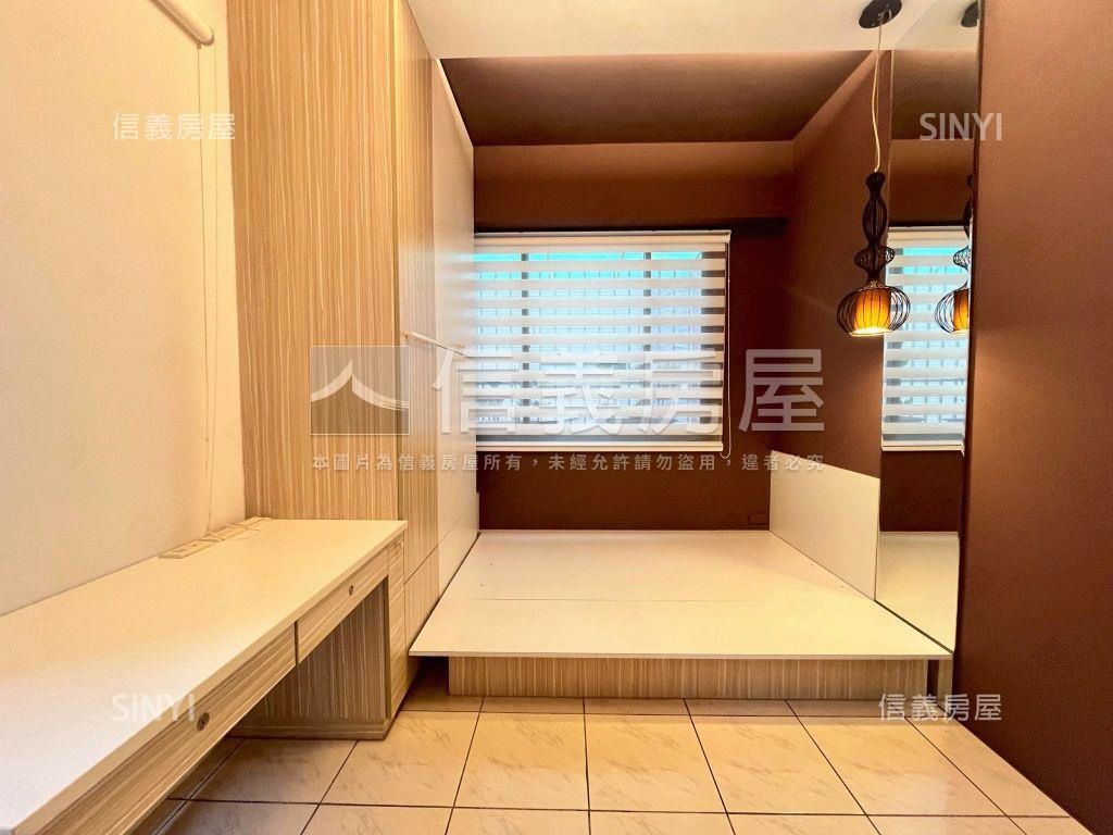 豐樂公園捷運美別墅雙車位房屋室內格局與周邊環境