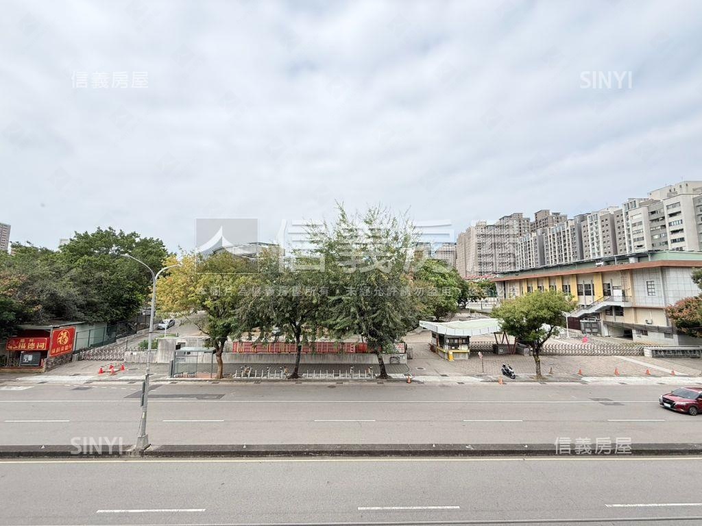 錦億書香園兩房兩衛附平車房屋室內格局與周邊環境