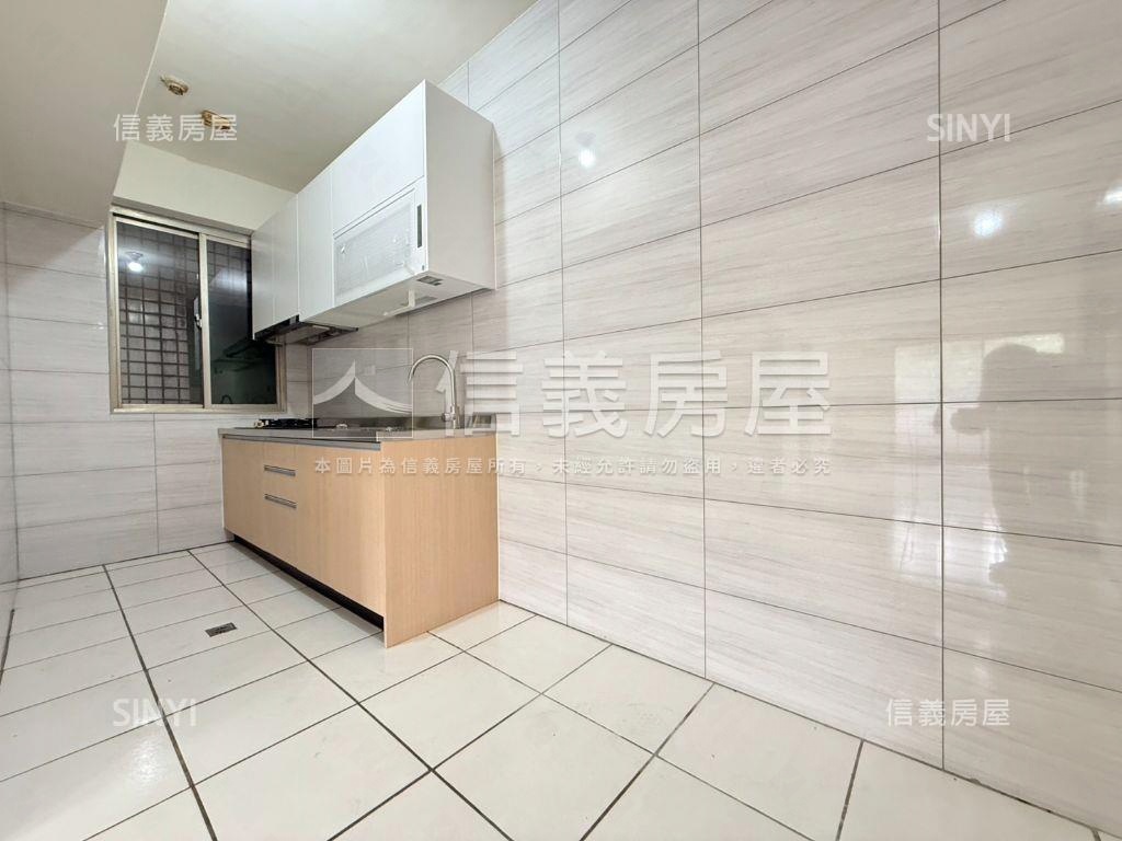 錦億書香園兩房兩衛附平車房屋室內格局與周邊環境