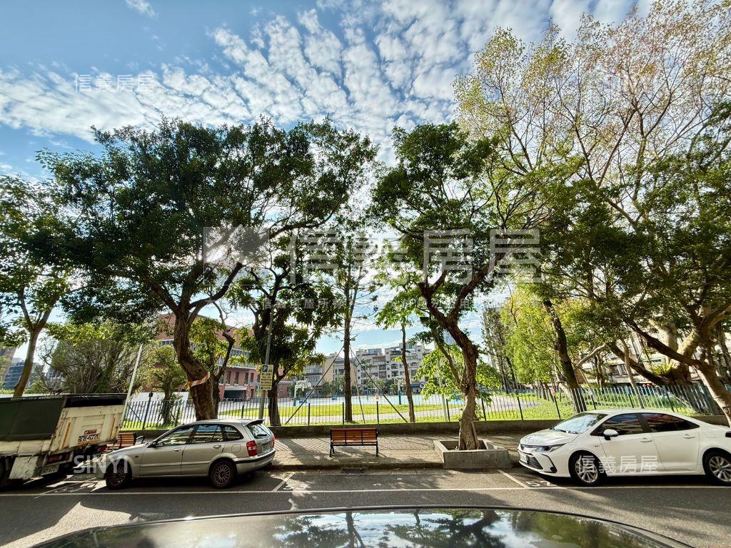 誠群都更稀有南港台肥新村房屋室內格局與周邊環境