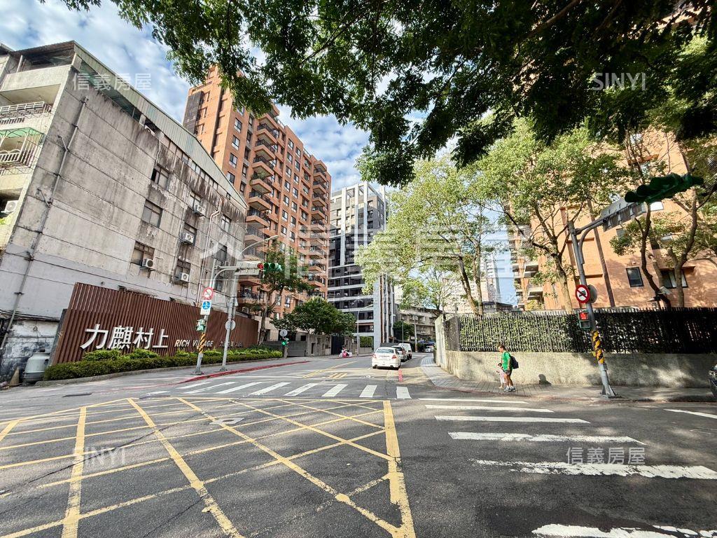 誠群都更稀有南港台肥新村房屋室內格局與周邊環境