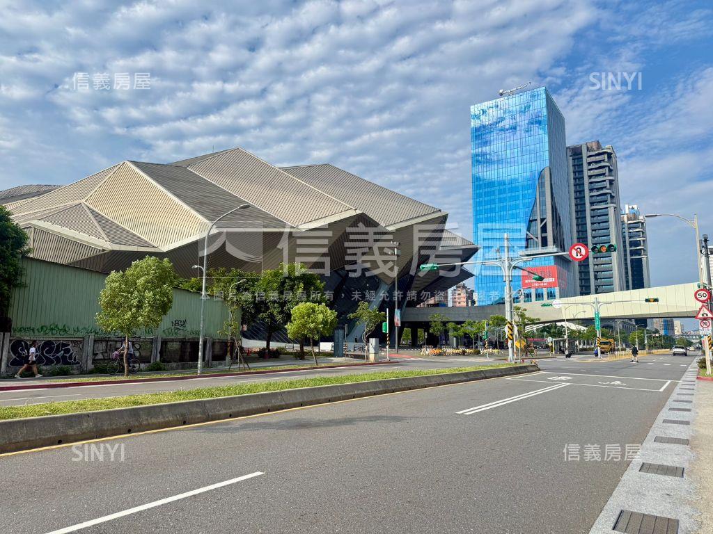 誠群都更稀有南港台肥新村房屋室內格局與周邊環境