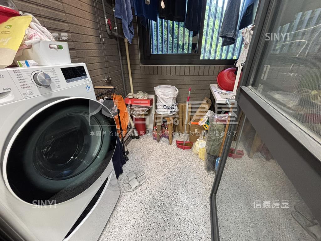 山景晨曦樓中樓帝王戶房屋室內格局與周邊環境