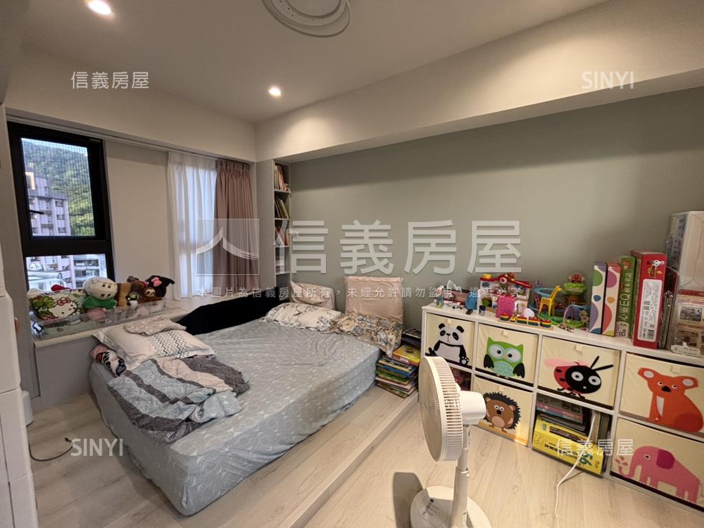 山景晨曦樓中樓帝王戶房屋室內格局與周邊環境