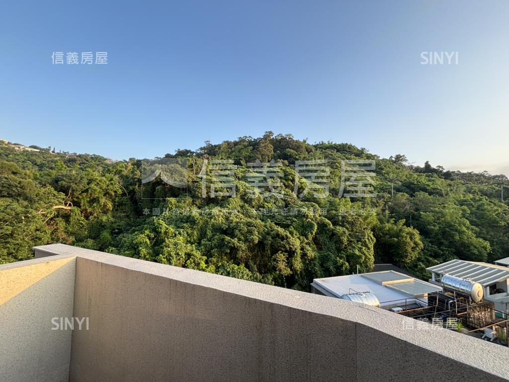 山景晨曦樓中樓帝王戶房屋室內格局與周邊環境