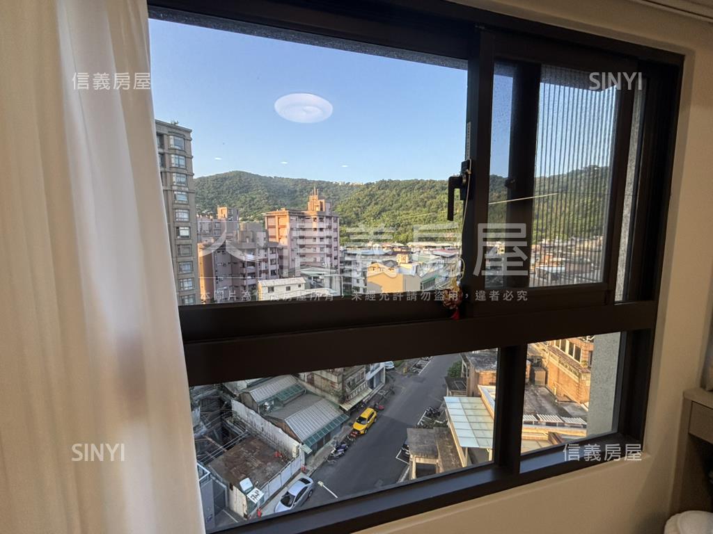 山景晨曦樓中樓帝王戶房屋室內格局與周邊環境