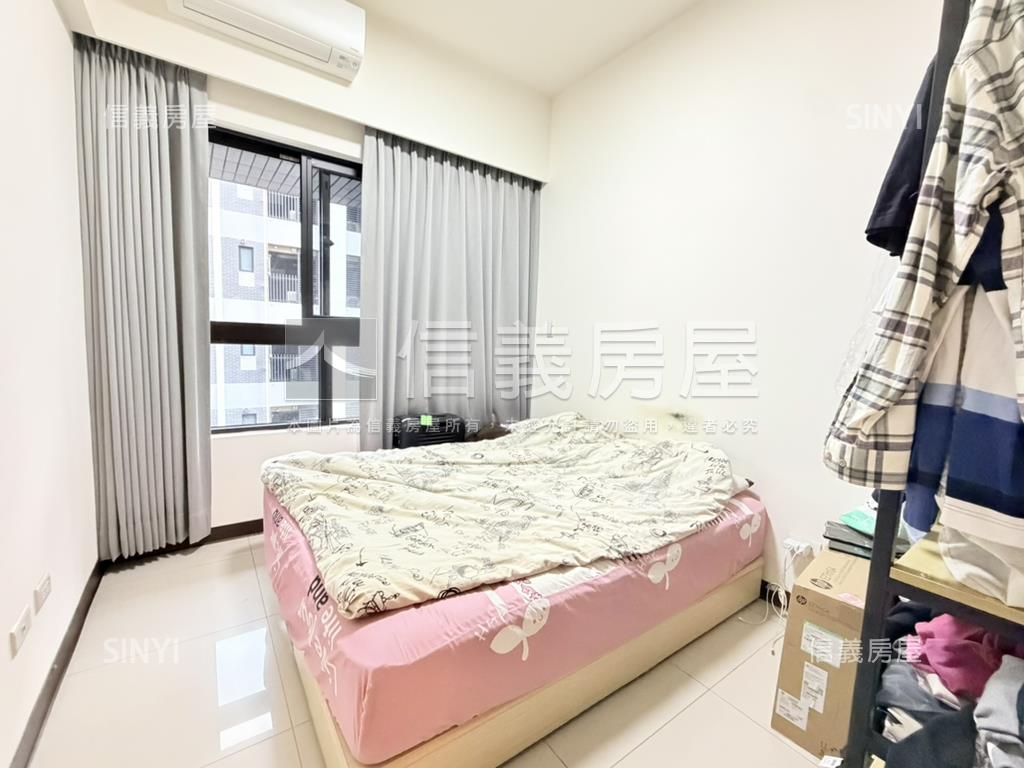 雙江翠Ω採光２房車位房屋室內格局與周邊環境