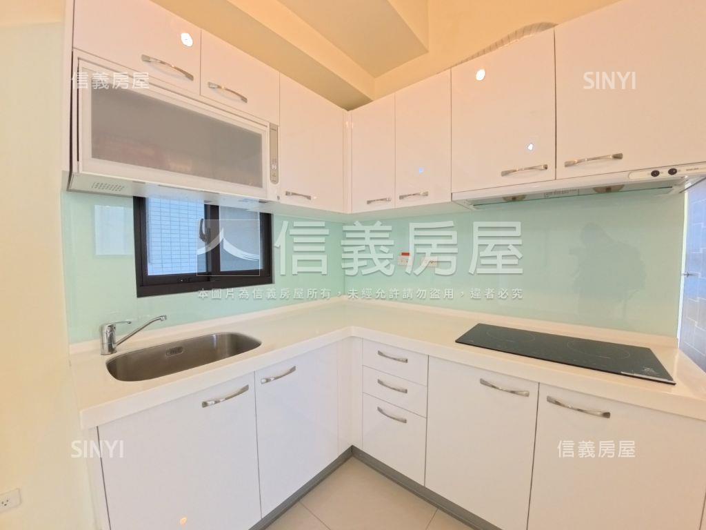 草漯３房車位巴黎時尚參房屋室內格局與周邊環境