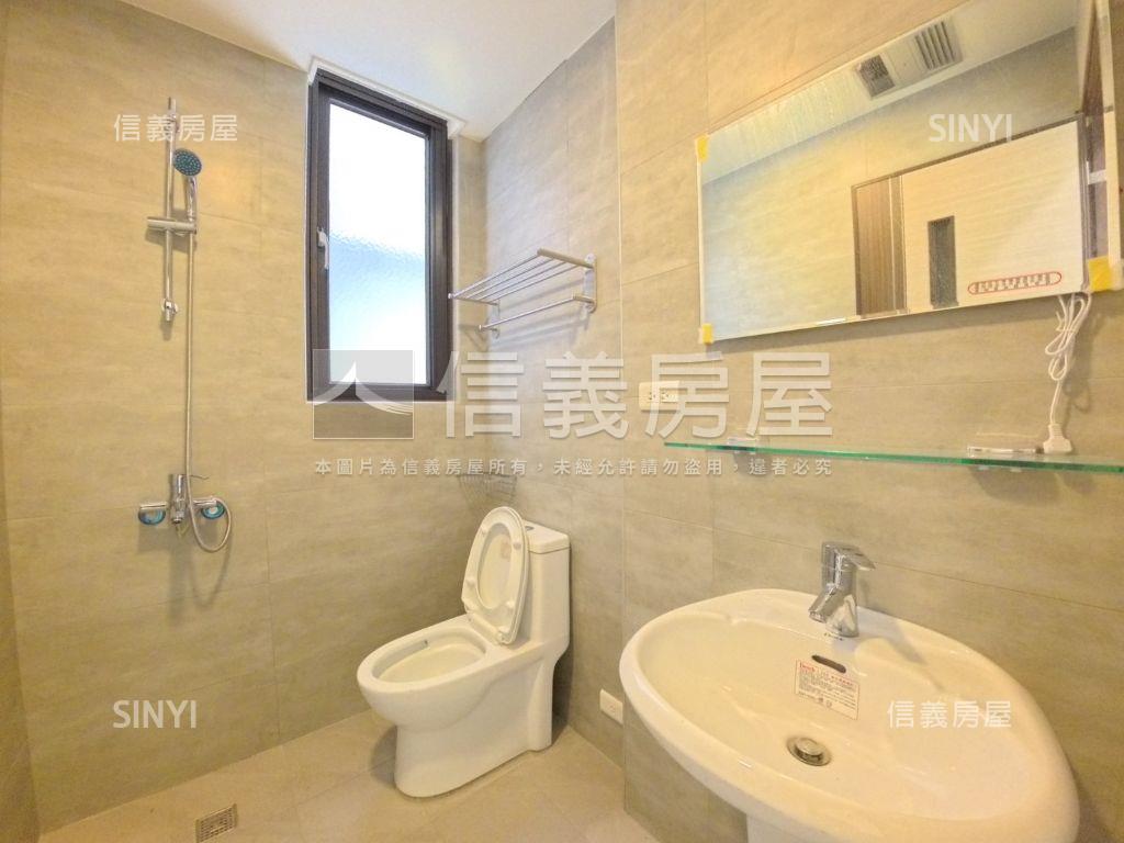 草漯３房車位巴黎時尚參房屋室內格局與周邊環境