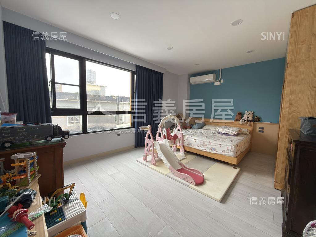 阿蓮區面寬雙車別墅房屋室內格局與周邊環境