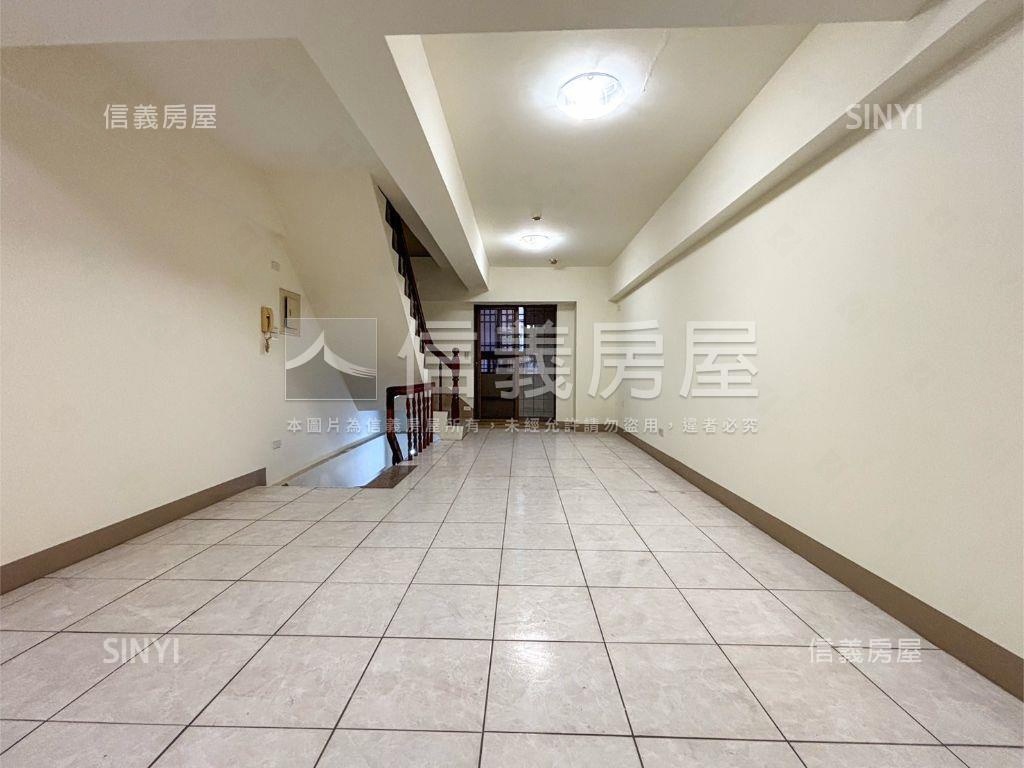 高鐵榮總台積電中心金店面房屋室內格局與周邊環境