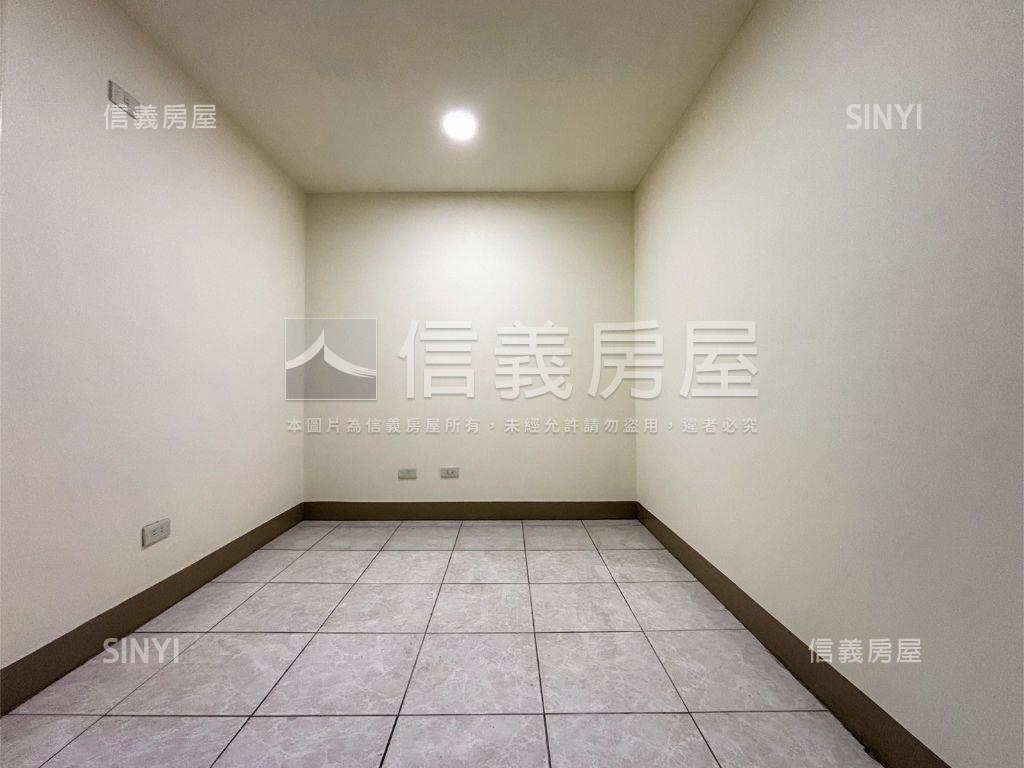 高鐵榮總台積電中心金店面房屋室內格局與周邊環境