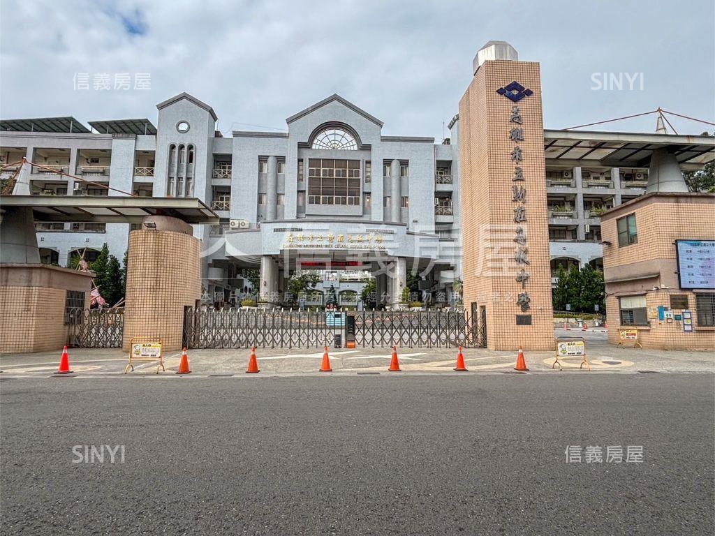 高鐵榮總台積電中心金店面房屋室內格局與周邊環境
