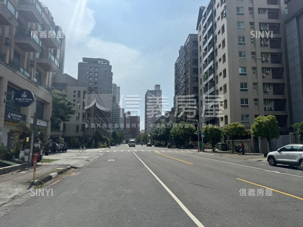 美術館稀有正路土地房屋室內格局與周邊環境