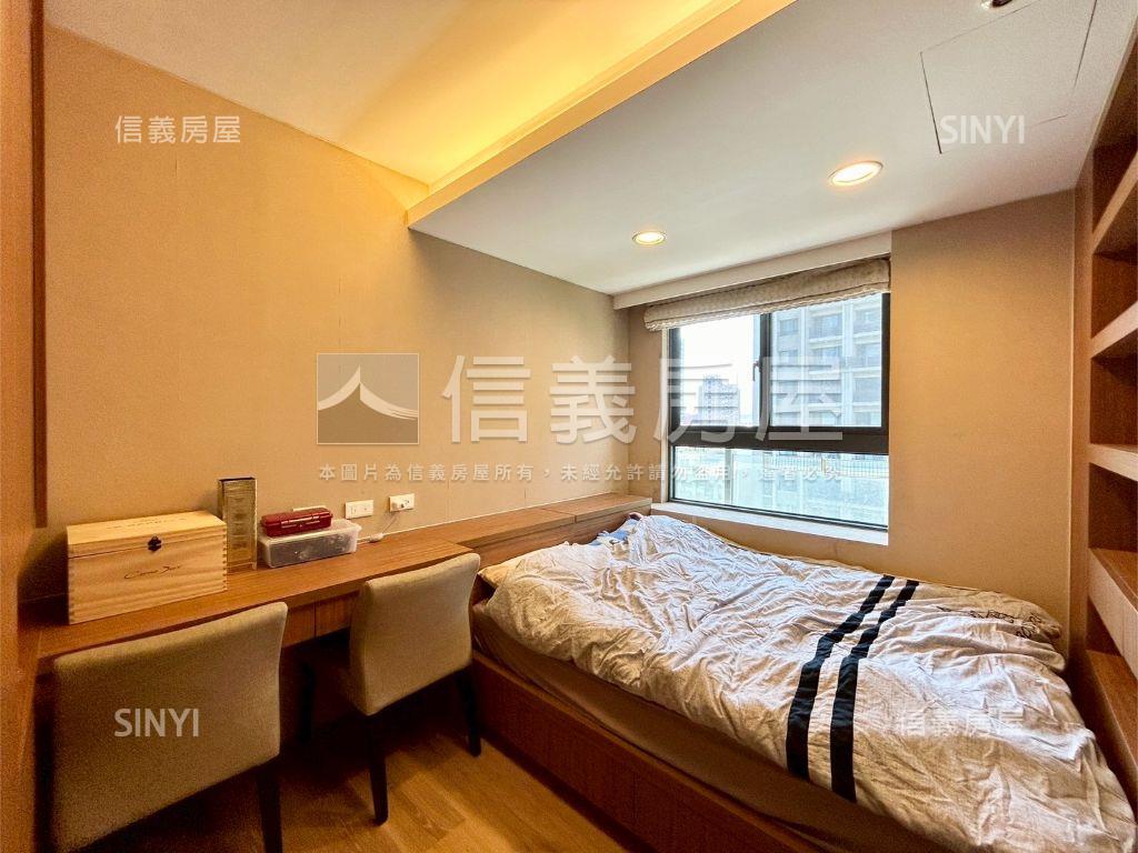 高鐵區２房平面車位房屋室內格局與周邊環境