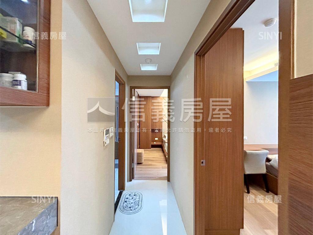 高鐵區２房平面車位房屋室內格局與周邊環境