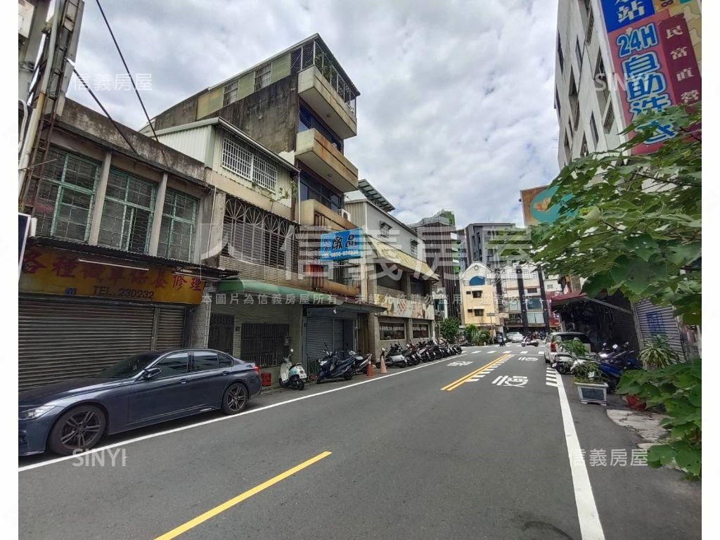 前後臨路民富金店面好喜歡房屋室內格局與周邊環境