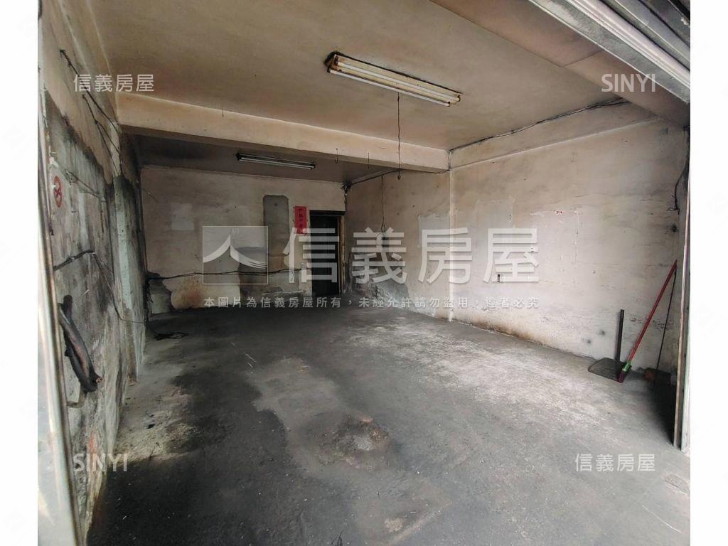 前後臨路民富金店面好喜歡房屋室內格局與周邊環境