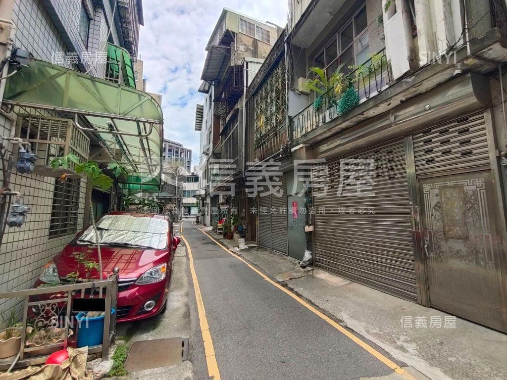 前後臨路民富金店面好喜歡房屋室內格局與周邊環境