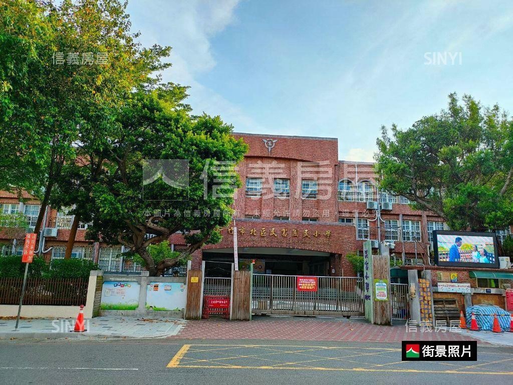 前後臨路民富金店面好喜歡房屋室內格局與周邊環境