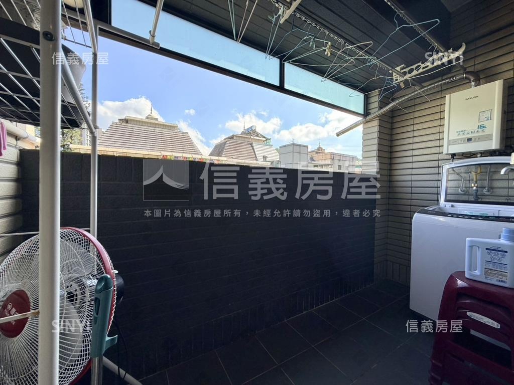 精裝布拉諾二房獨立大車位房屋室內格局與周邊環境