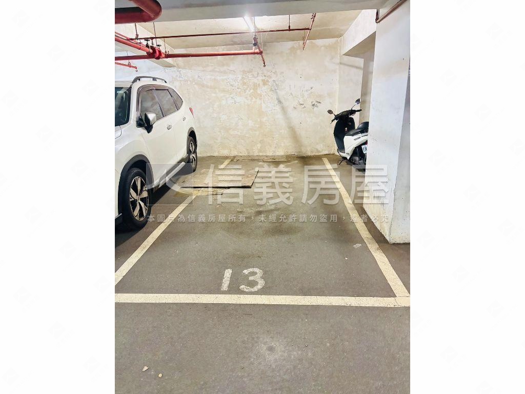 有車位綠第高樓綠景２房房屋室內格局與周邊環境