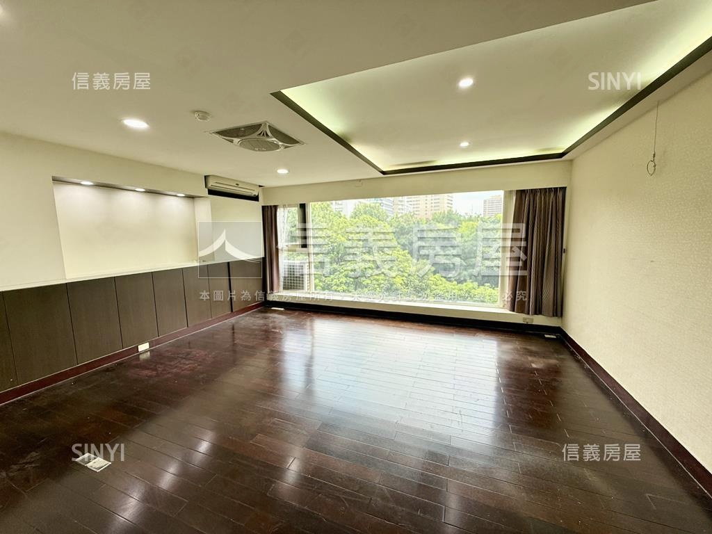 綠樹景觀面公園好辦公房屋室內格局與周邊環境