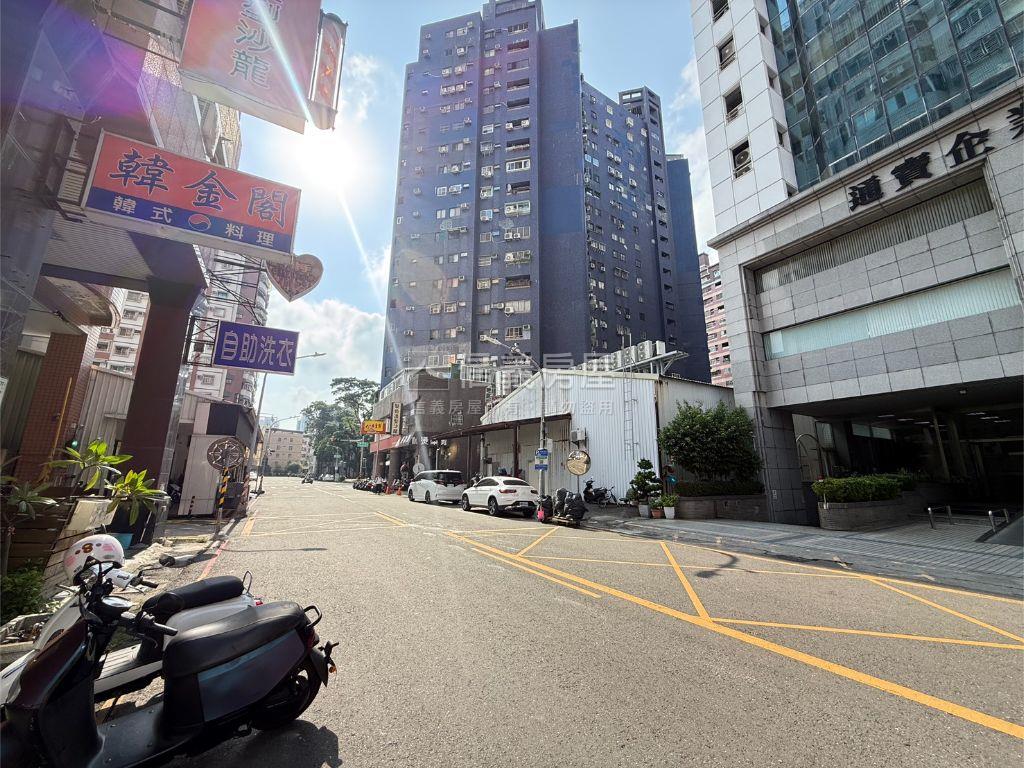 近農十六大空間辦公室房屋室內格局與周邊環境