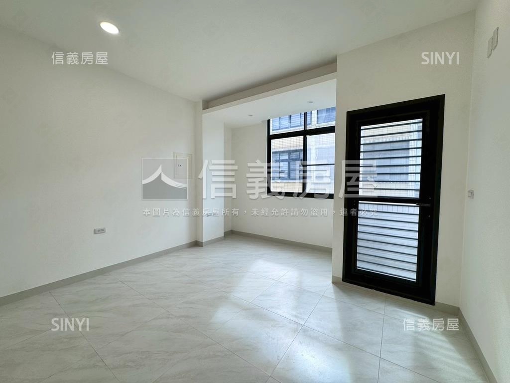 建興學區大面寬整新美透天房屋室內格局與周邊環境