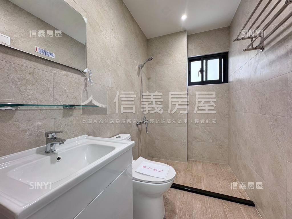 建興學區大面寬整新美透天房屋室內格局與周邊環境