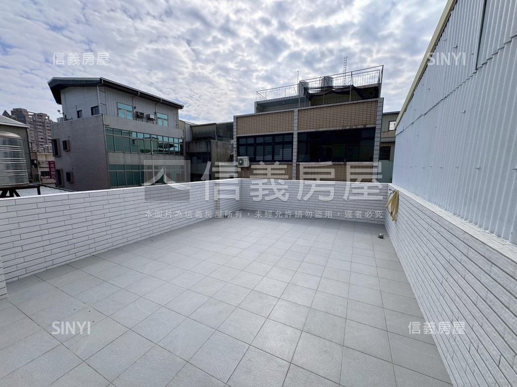 建興學區大面寬整新美透天房屋室內格局與周邊環境