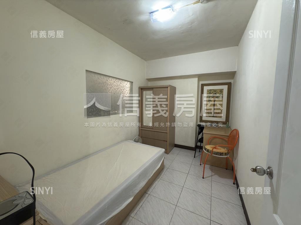 成大１２巷華廈房屋室內格局與周邊環境