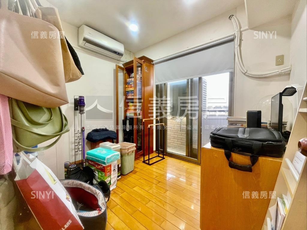 皇家之星高樓大３房平車房屋室內格局與周邊環境