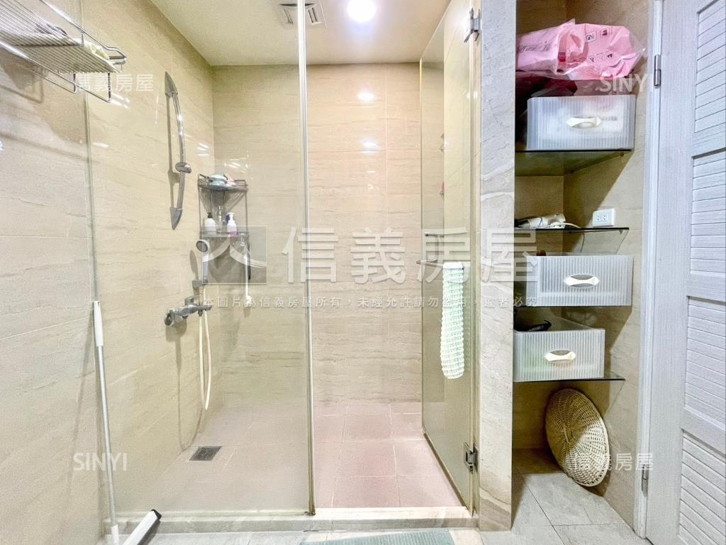 皇家之星高樓大３房平車房屋室內格局與周邊環境