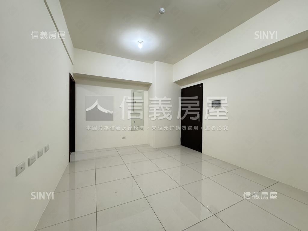 高大特區精選兩房車位房屋室內格局與周邊環境