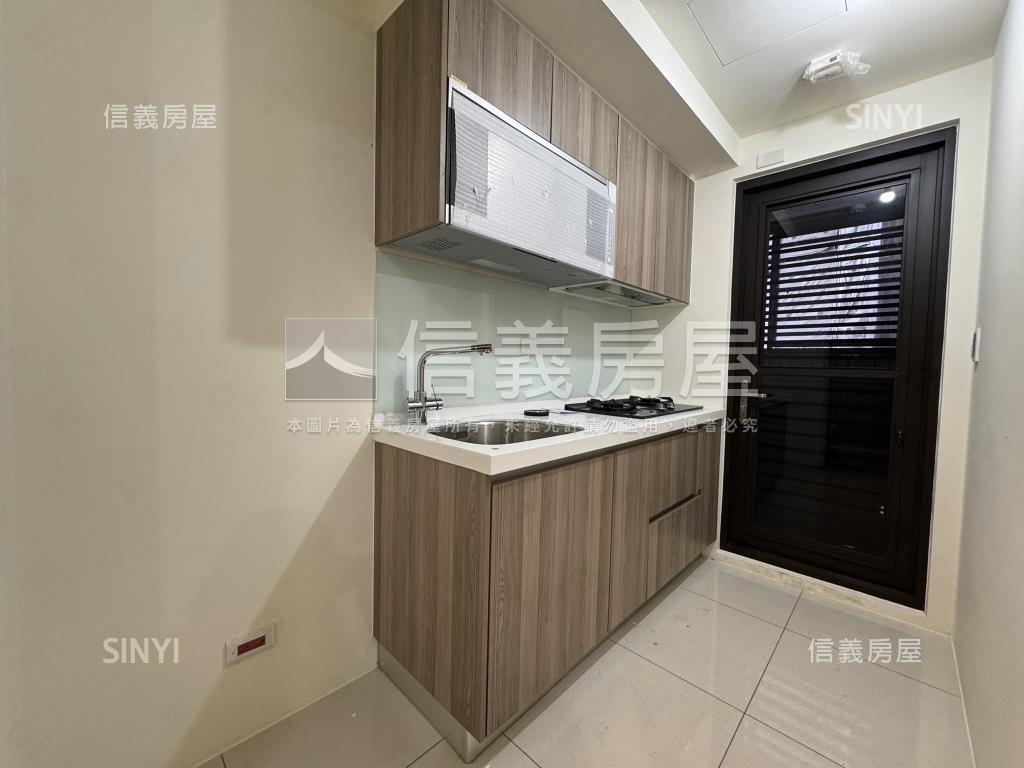 高大特區精選兩房車位房屋室內格局與周邊環境