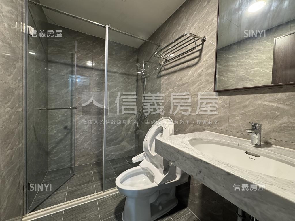 高大特區精選兩房車位房屋室內格局與周邊環境