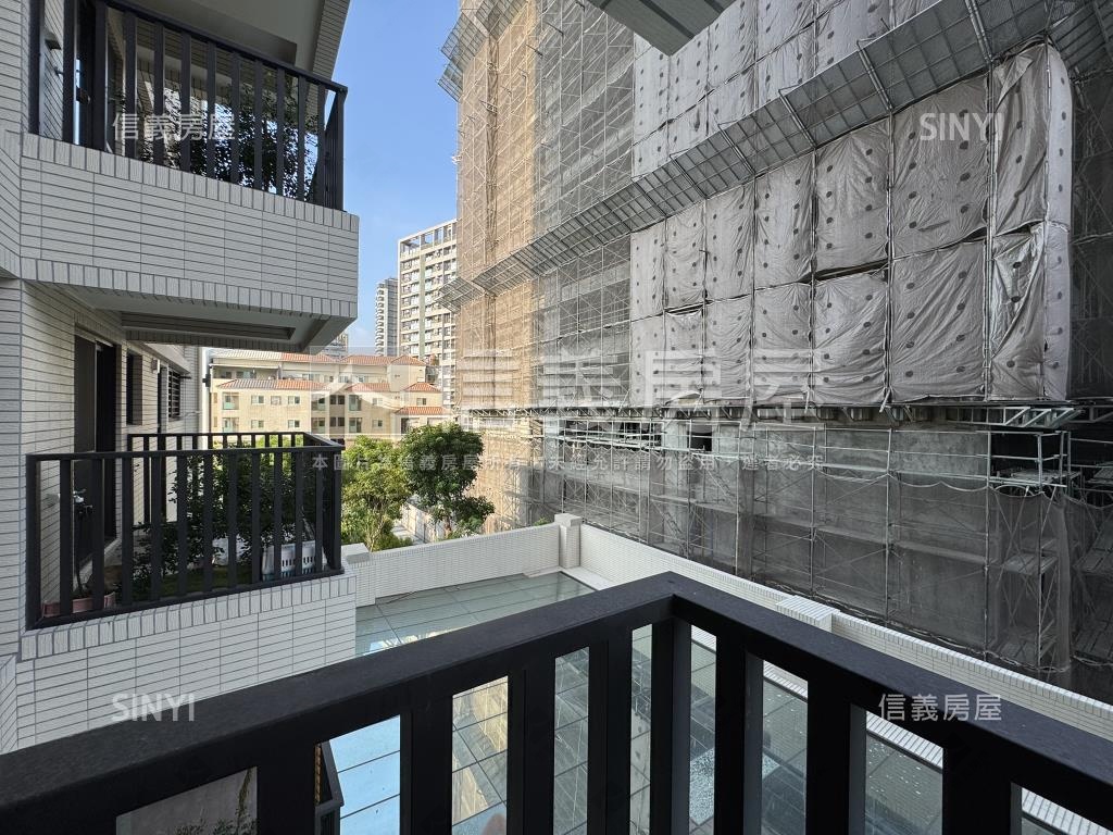 高大特區精選兩房車位房屋室內格局與周邊環境