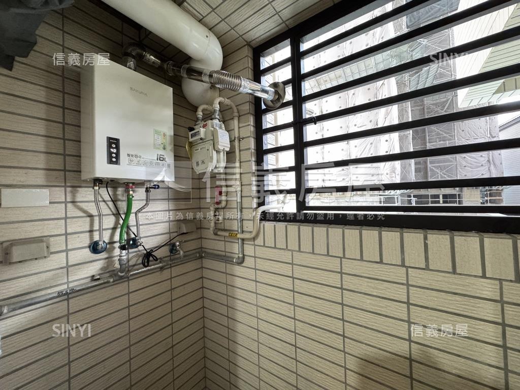 高大特區精選兩房車位房屋室內格局與周邊環境