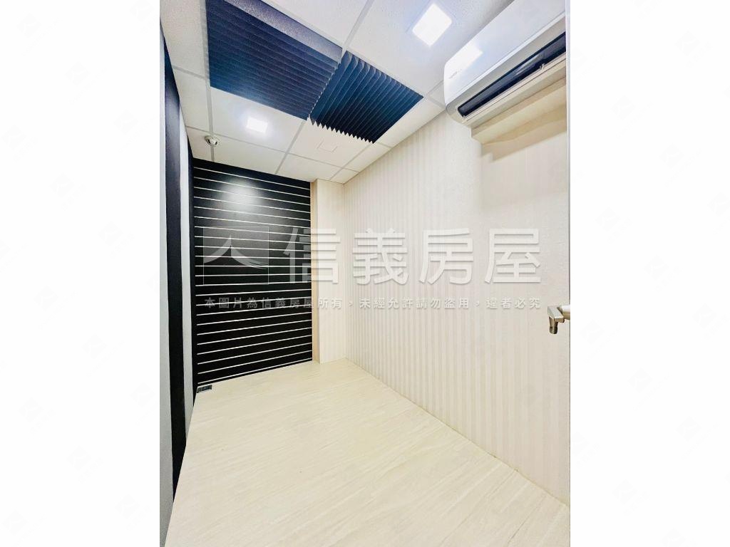 北屯面寬約７．６米金角店房屋室內格局與周邊環境