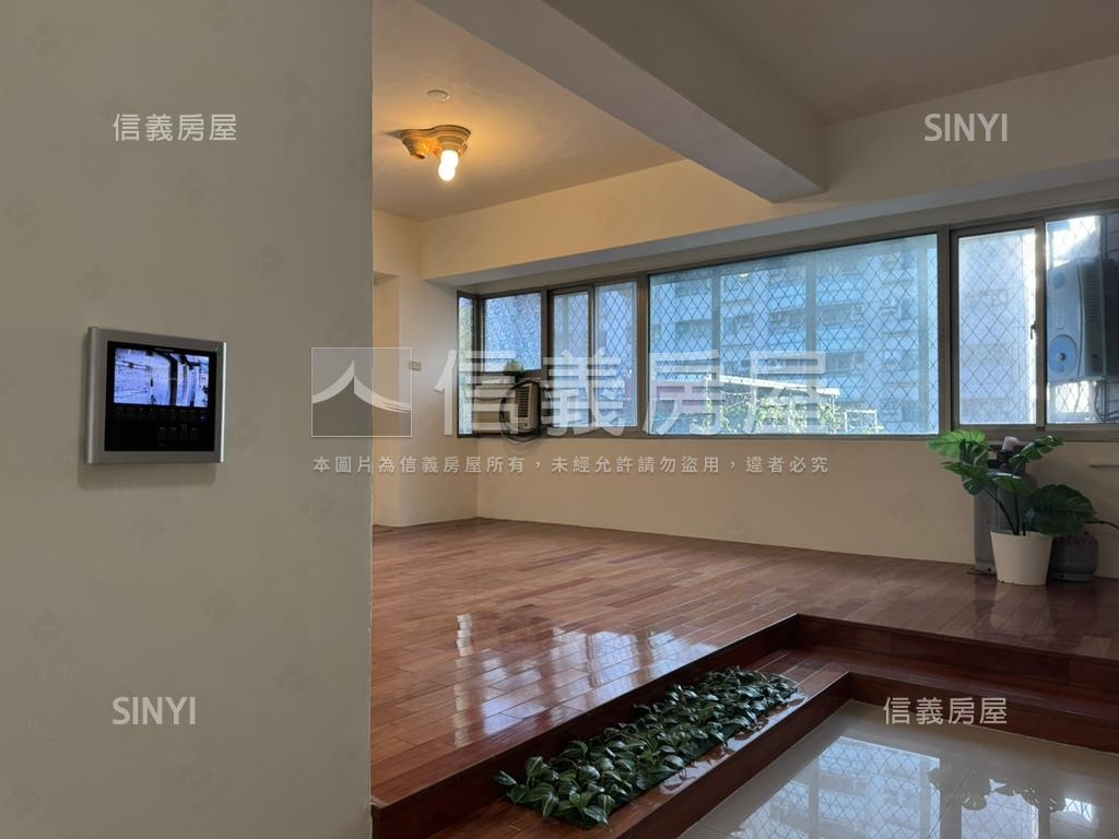 捷運六張犁電梯美屋房屋室內格局與周邊環境