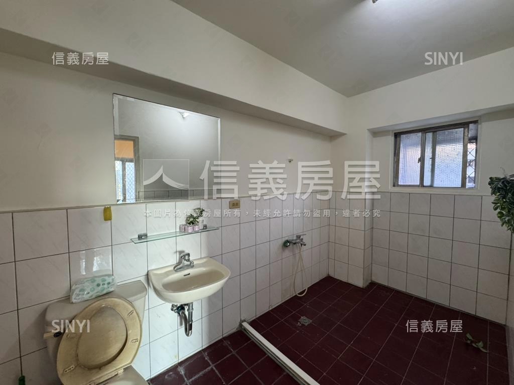 捷運六張犁電梯美屋房屋室內格局與周邊環境