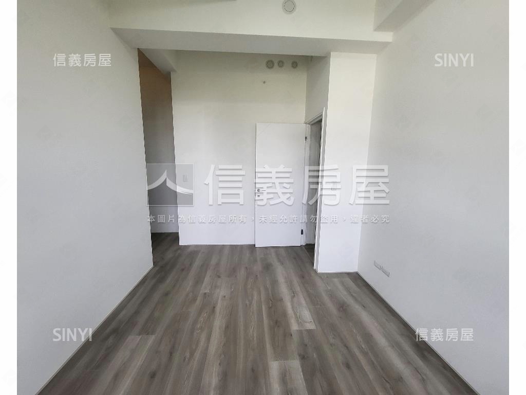 精銳ＳＫＹ－ＯＮＥ房屋室內格局與周邊環境